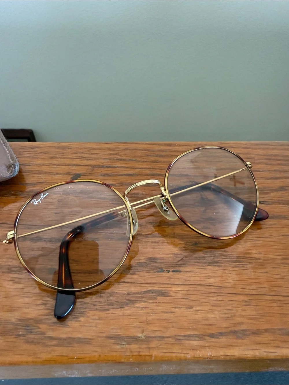 Vintage 80s B&L Ray-Ban Round Tortuga Gold Sunglasses 52-21 USA w/ Case